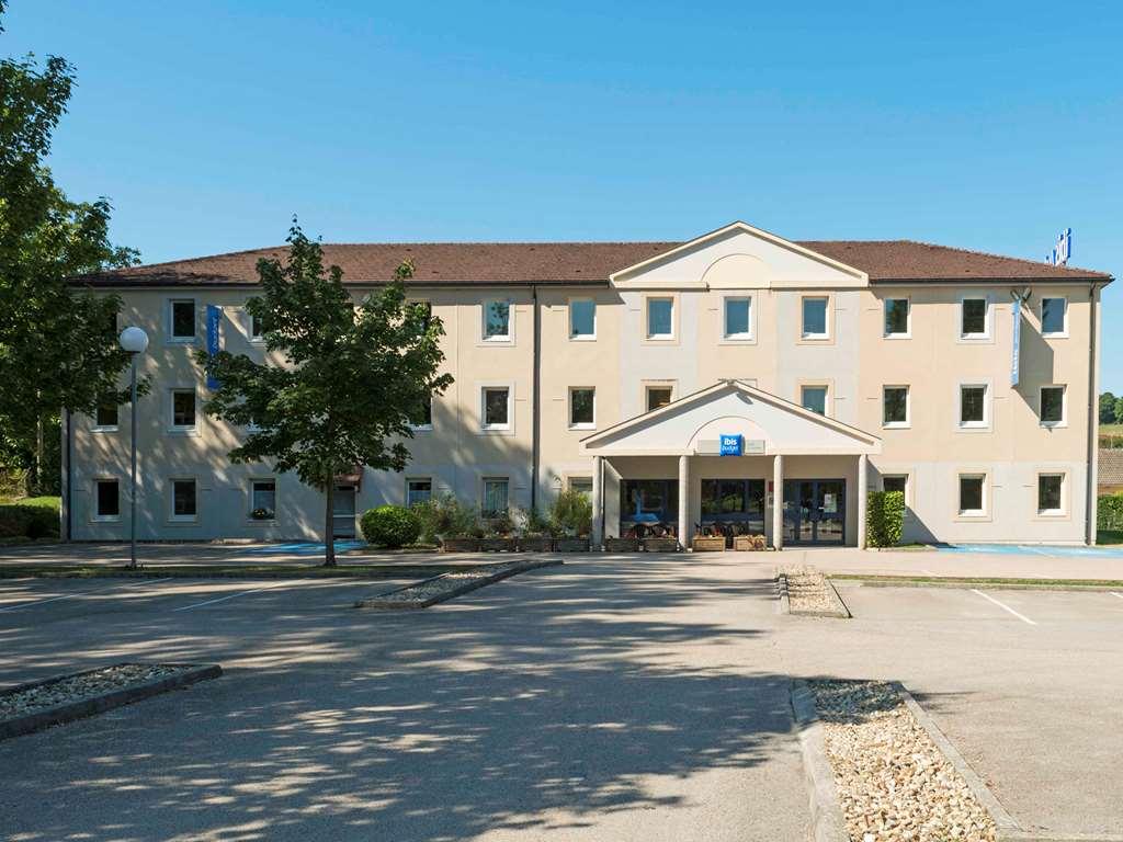 Ibis Budget Lons-Le-Saunier Exterior photo